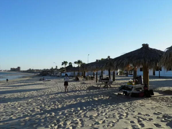 Hotel Seaside & Victors RV Park