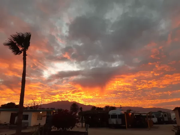 Seaside Hotel & Victor's RV Park