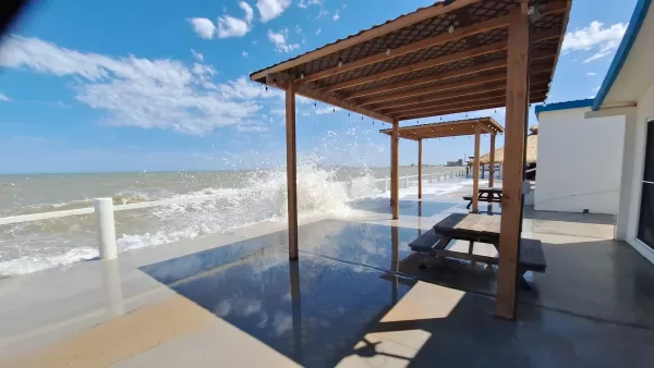 Seaside Hotel & Victor's RV Park Full Hook-Up RV Spots and Beachfront Rentals in Downtown San Felipe